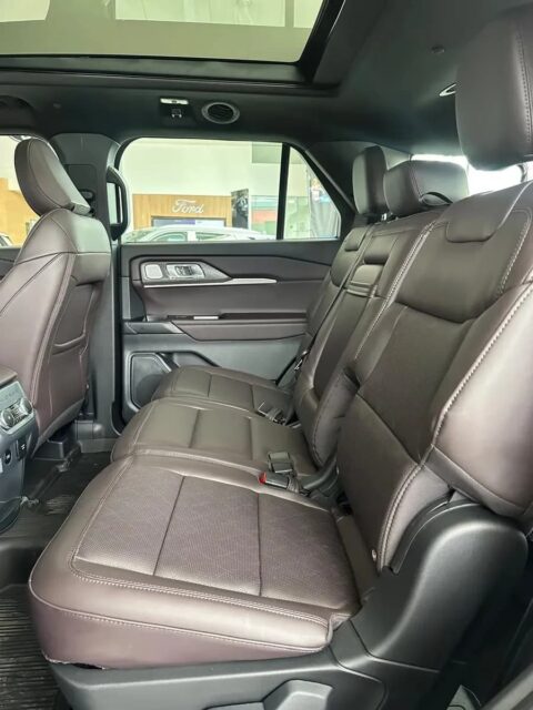 Ford Explorer Platinum 2026