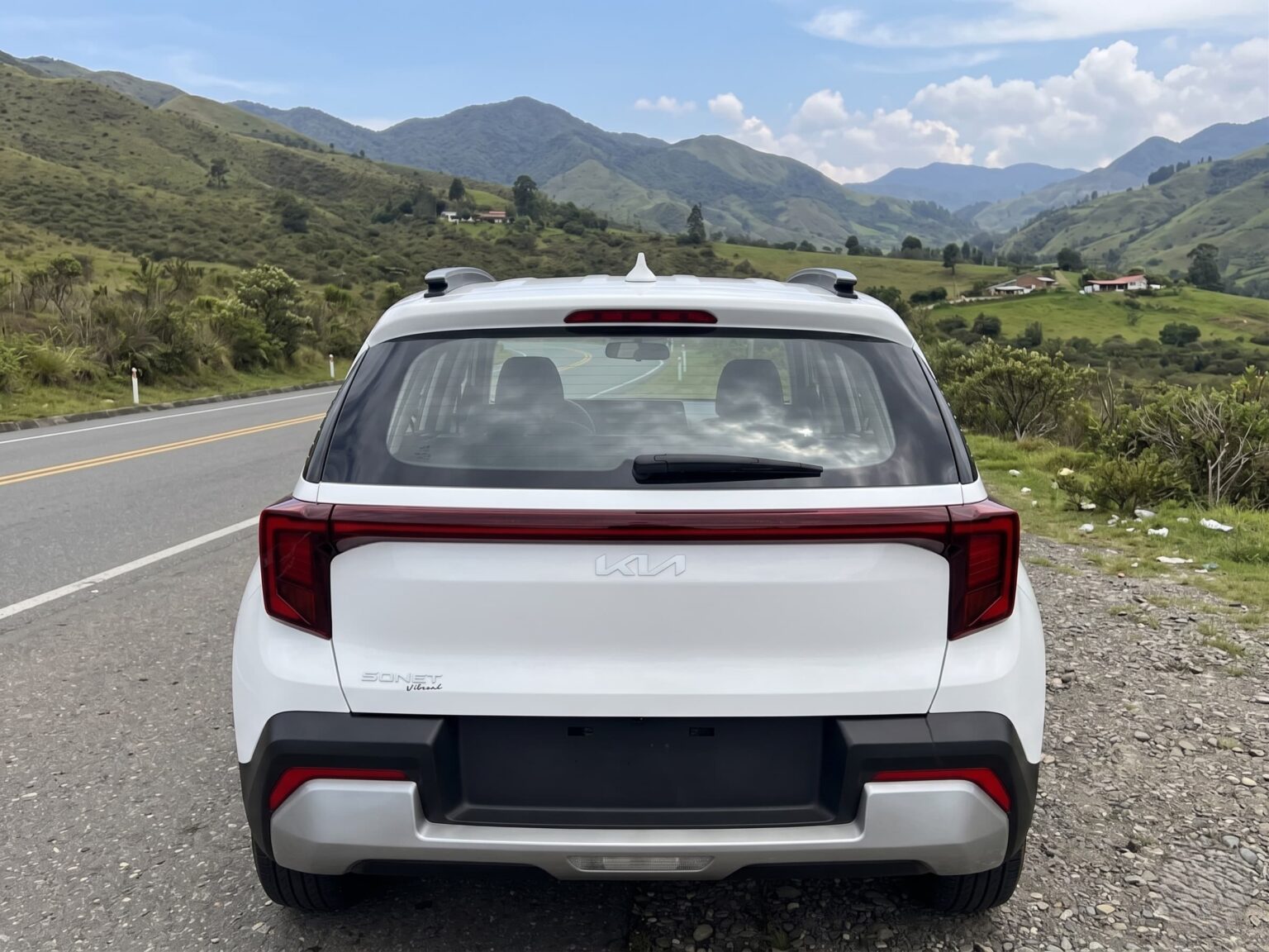 Kia Sonet Vibrant 2026